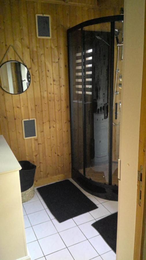 Chalet Bord De Mer Lingreville Exterior foto